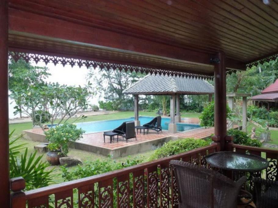 2 Bedroom Beachfront Bang Po Villa *