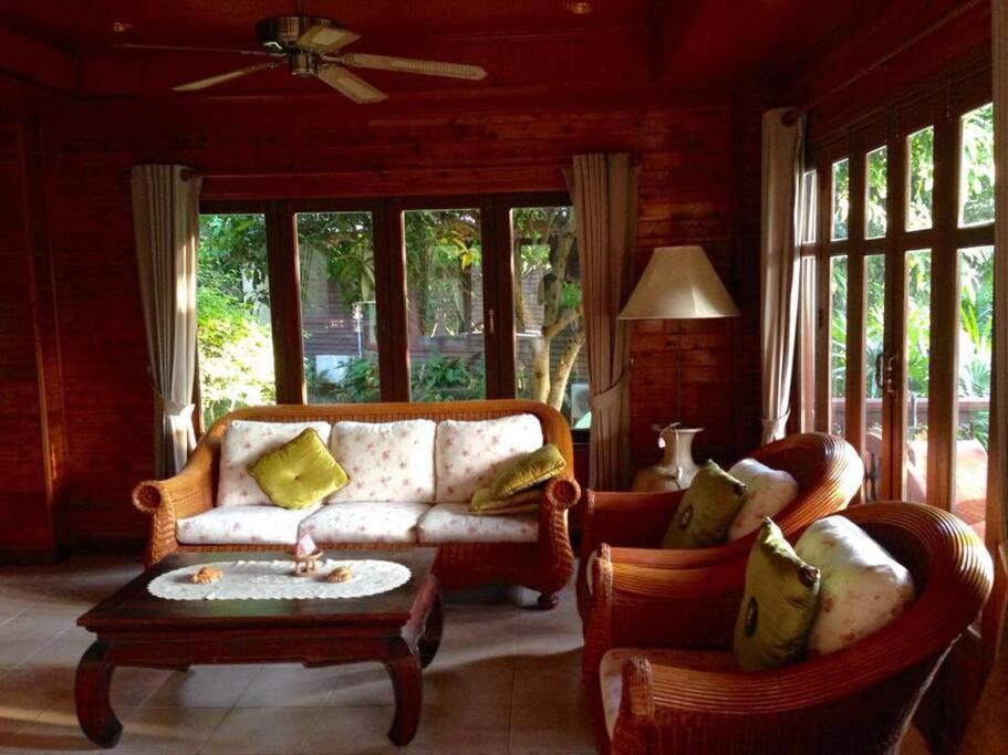 Villa 2 Bedroom Beachfront Bang Po *