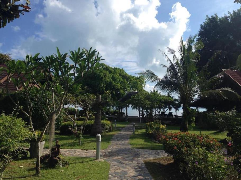 2 Bedroom Beachfront Bang Po Koh Samui