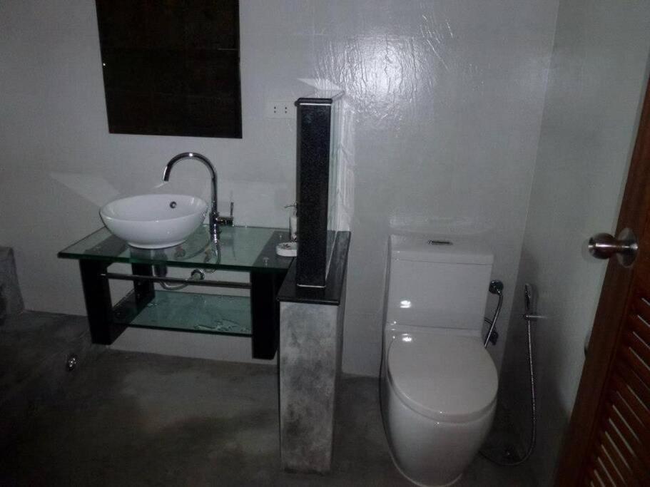 2 Bedroom Beachfront Bang Po * Koh Samui