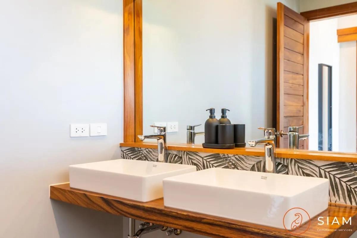 Villa Malo 3br Infinity Pool & Panoramic Sea View *