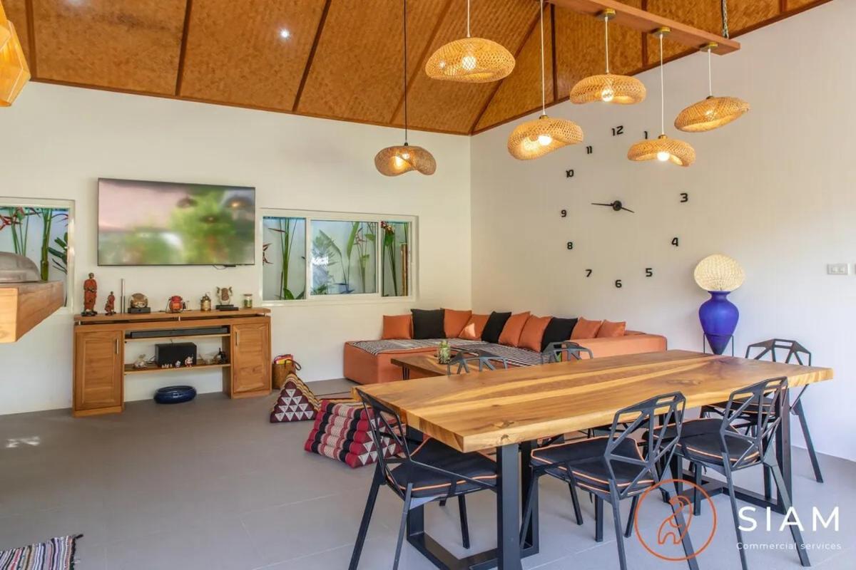 Sumalee 3br - Private Pool & Tropical Garden Villa *
