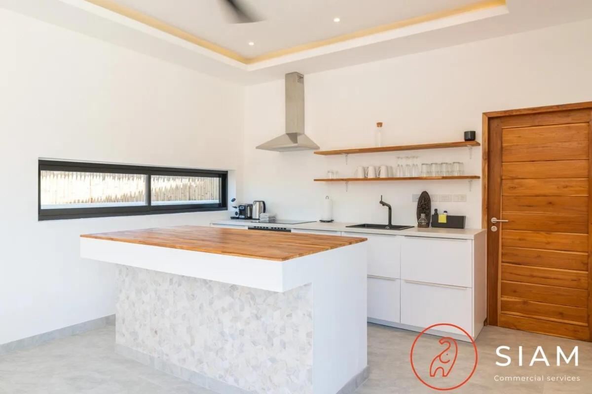Laura 2br & Private Pool Villa Mae Nam