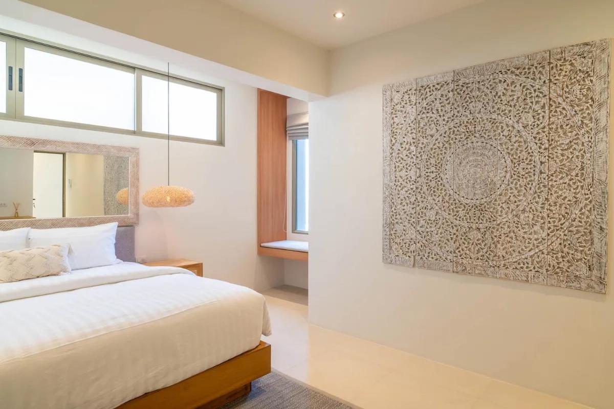 Lotus Bay Luxurious Retreat In *