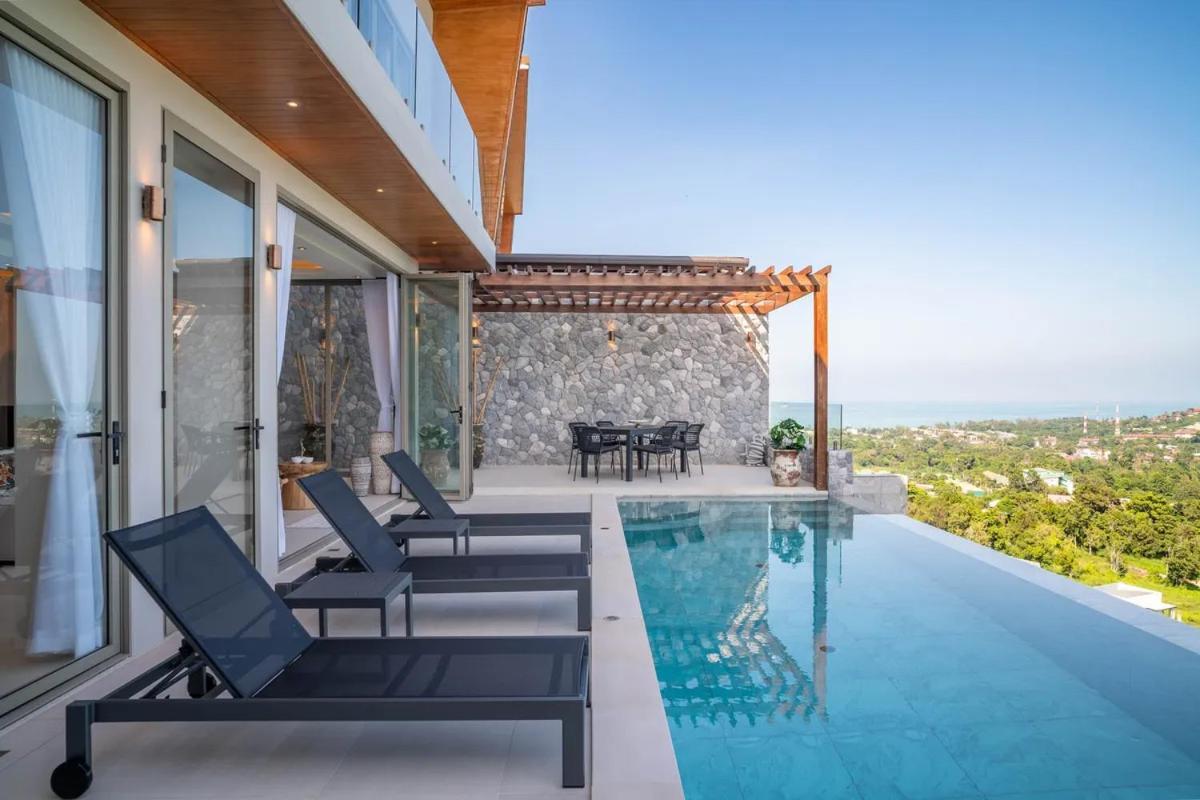 Villa Lotus Bay Luxurious Retreat In Koh Samui