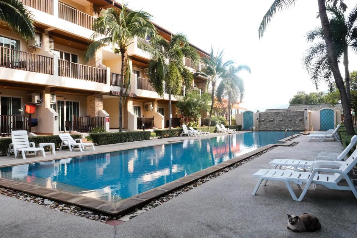 Quiet Whispering Palm Pool & Sauna