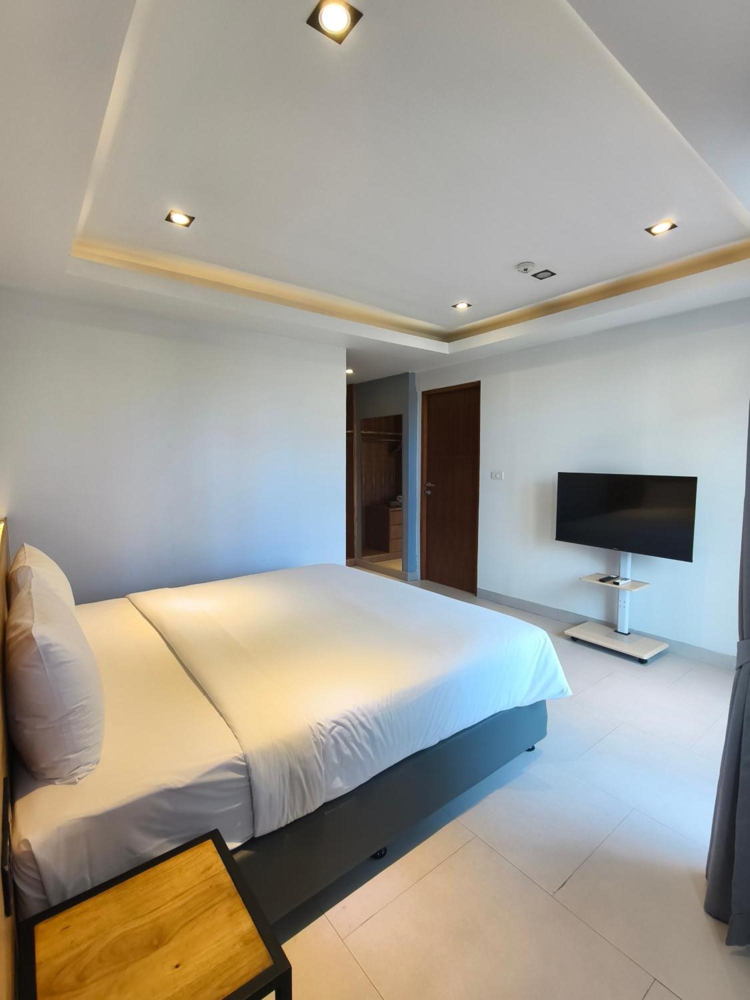 Lek Lek Samui X Coffee Bar Hotel 2*
