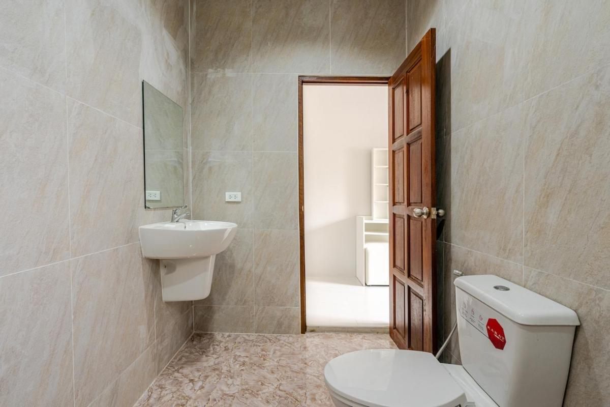 Villa New Spacious 3br Mountain View, Private Pool & Near Ferry Ban Bang Makham