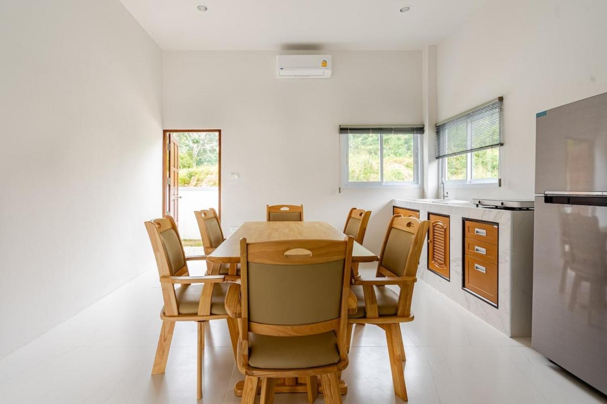 New Spacious 3br Mountain View, Private Pool & Near Ferry Villa *