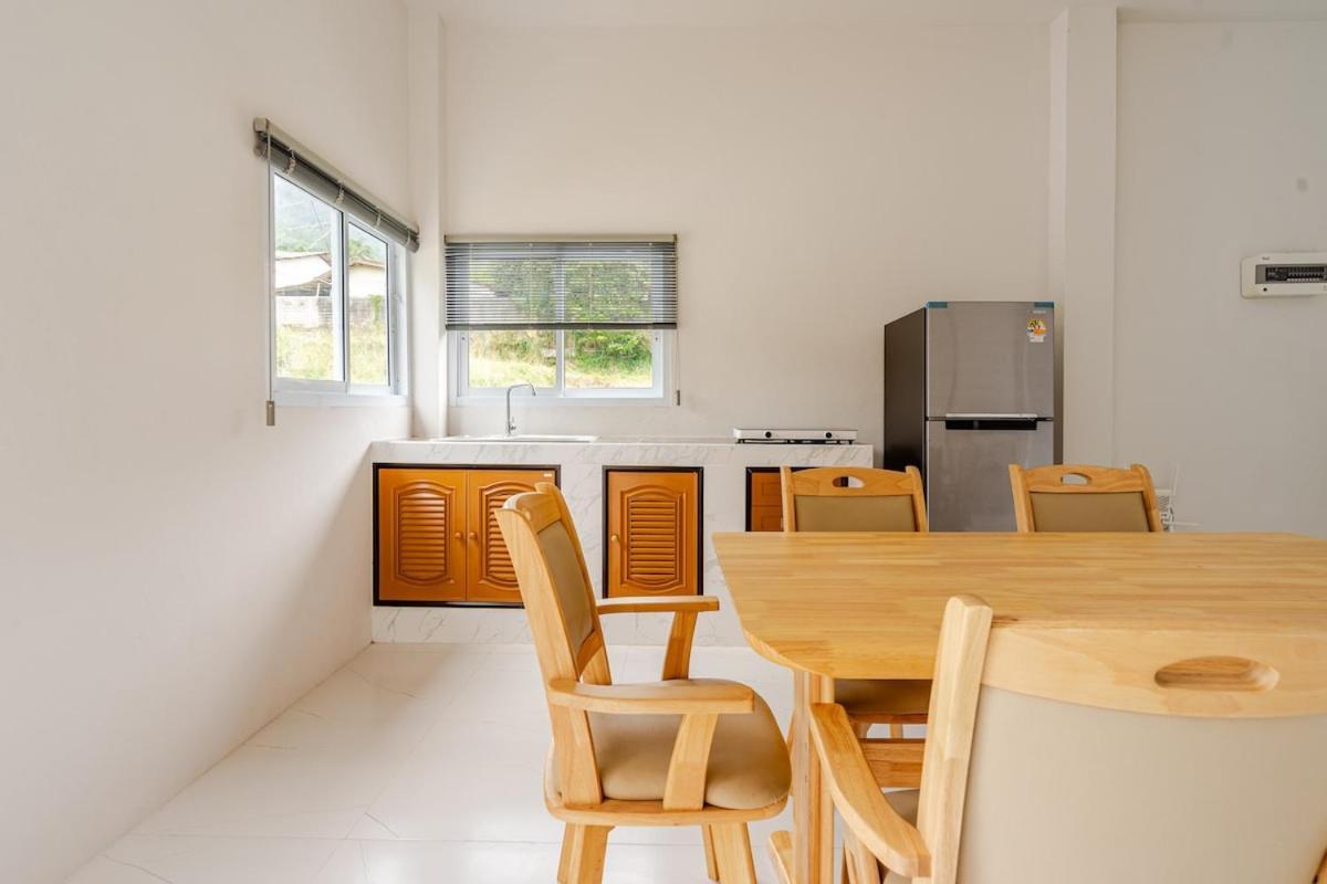 New Spacious 3br Mountain View, Private Pool & Near Ferry Ban Bang Makham