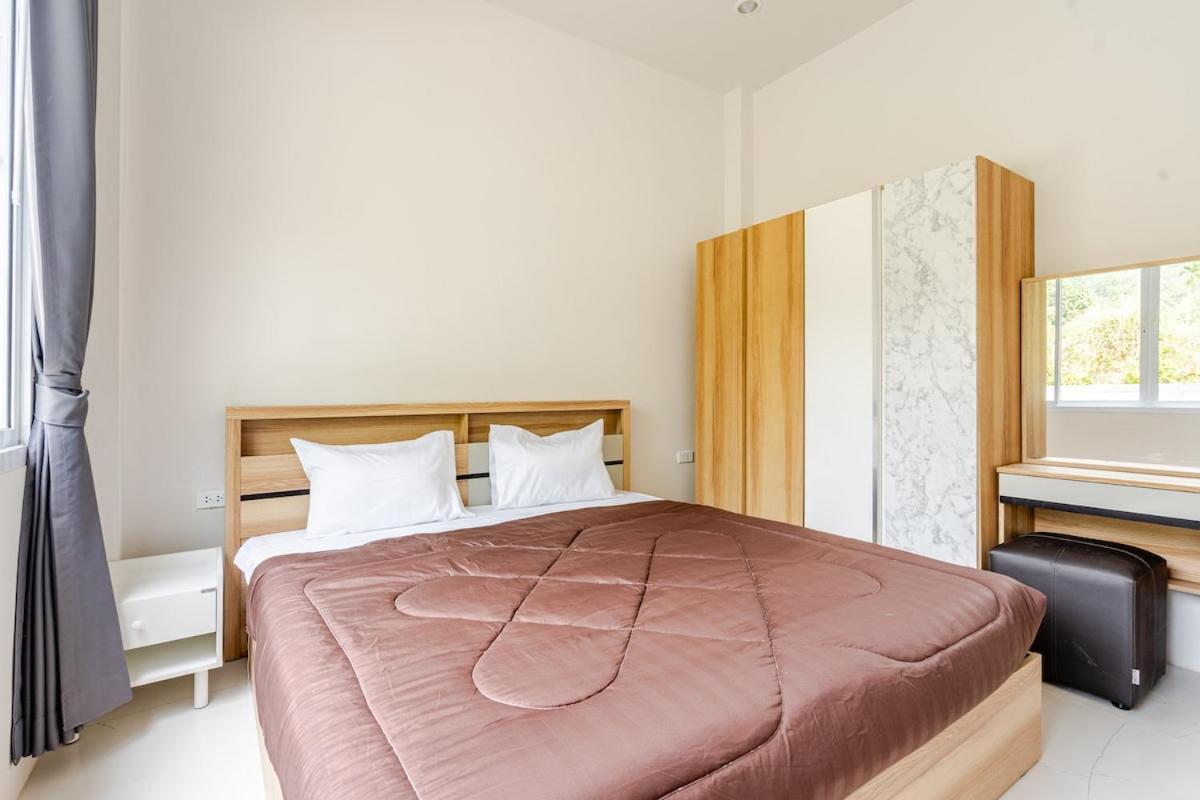 New Spacious 3br Mountain View, Private Pool & Near Ferry Villa Ban Bang Makham