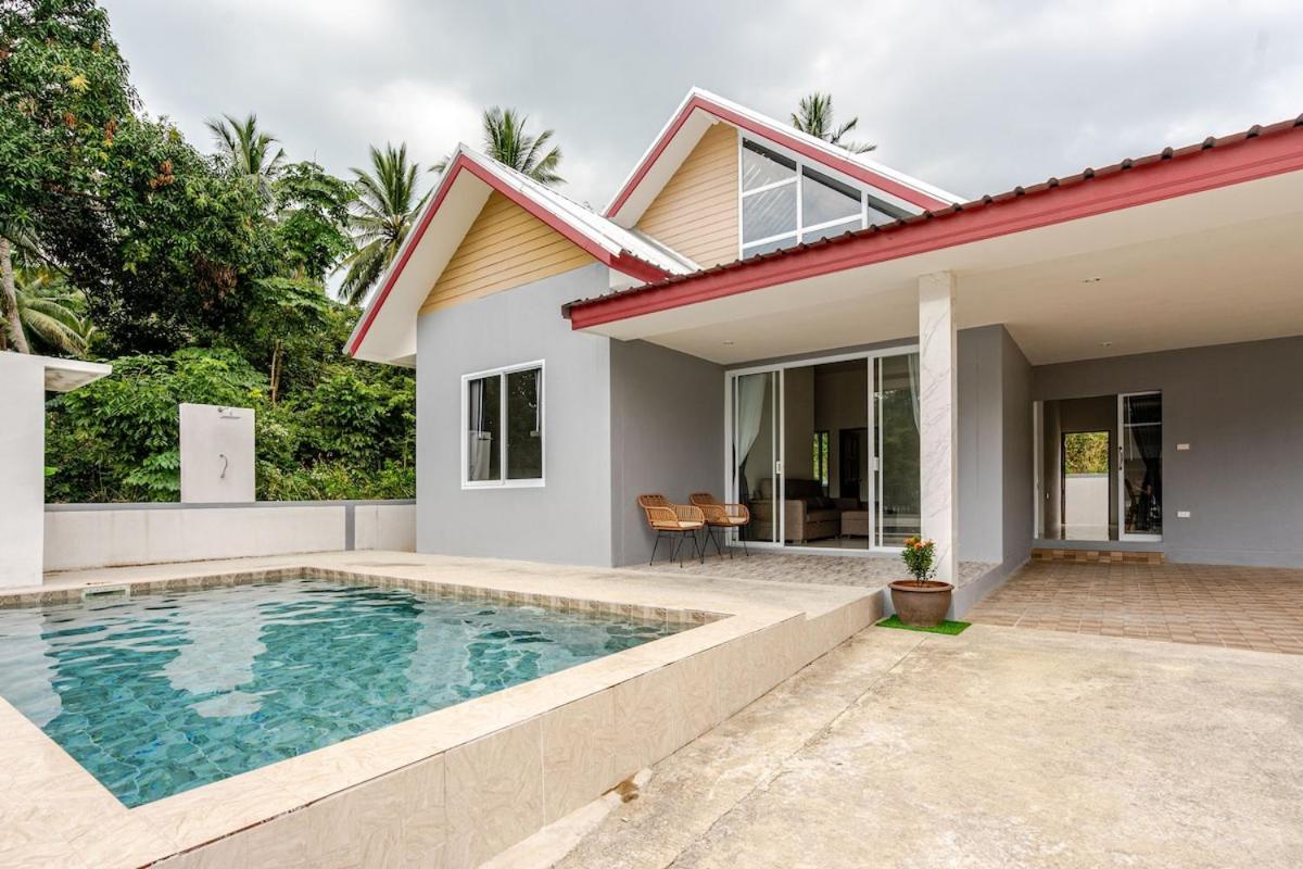 Villa New Spacious 3br Mountain View, Private Pool & Near Ferry