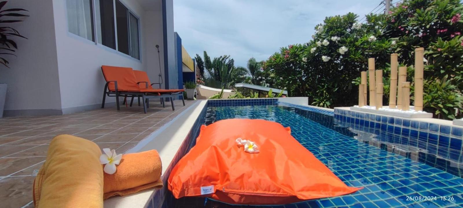 Mona Villa