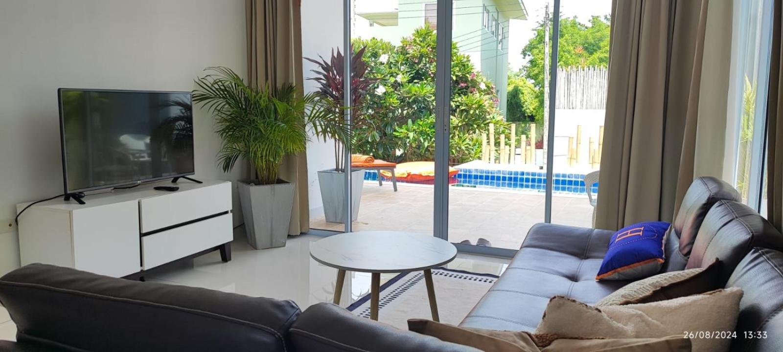 Mona * Koh Samui