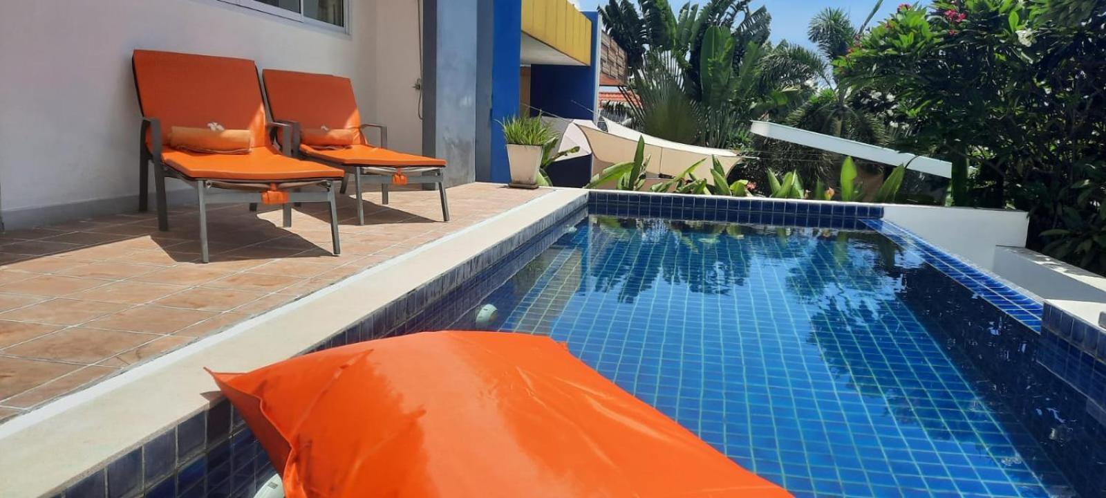 Mona Koh Samui