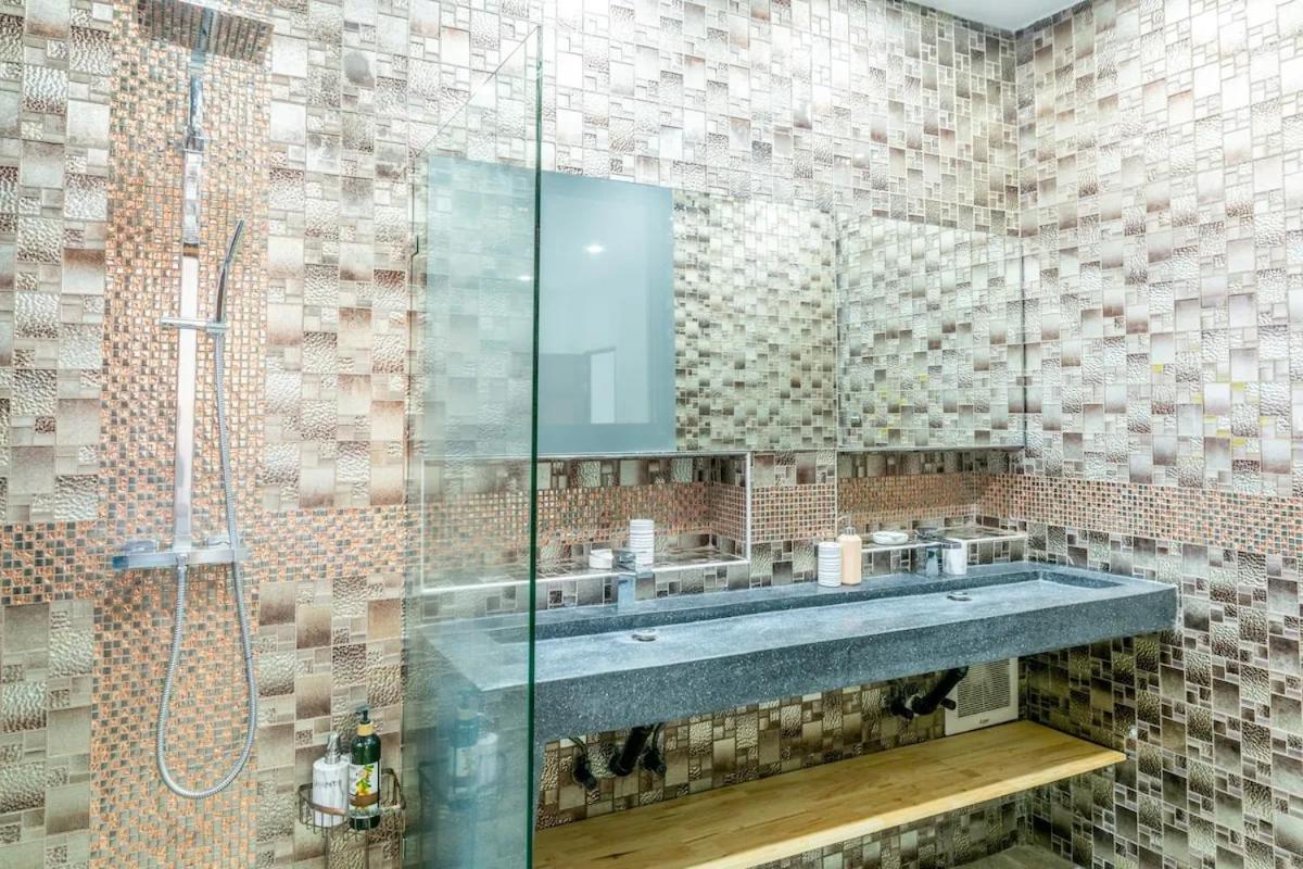 Somsuay 5br Private Pool & Panoramic View Villa *