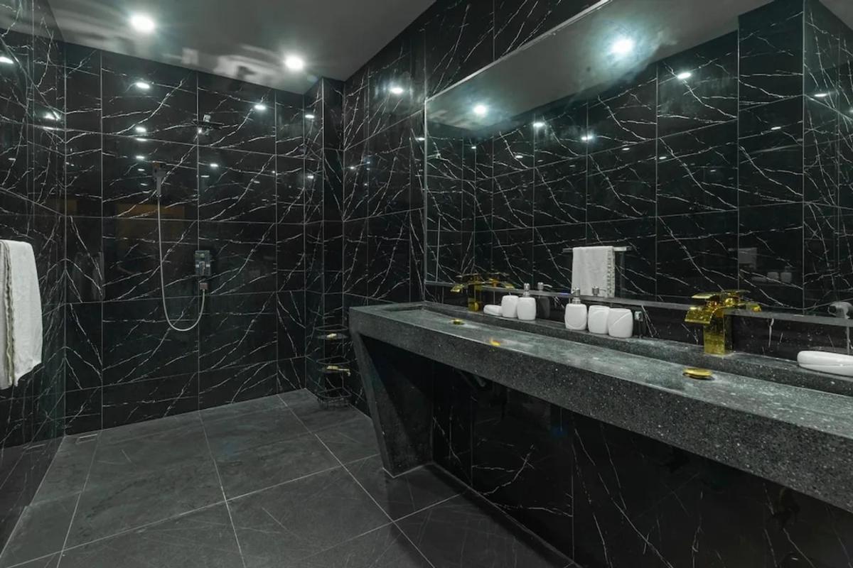 Somsuay 5br Private Pool & Panoramic View Villa *