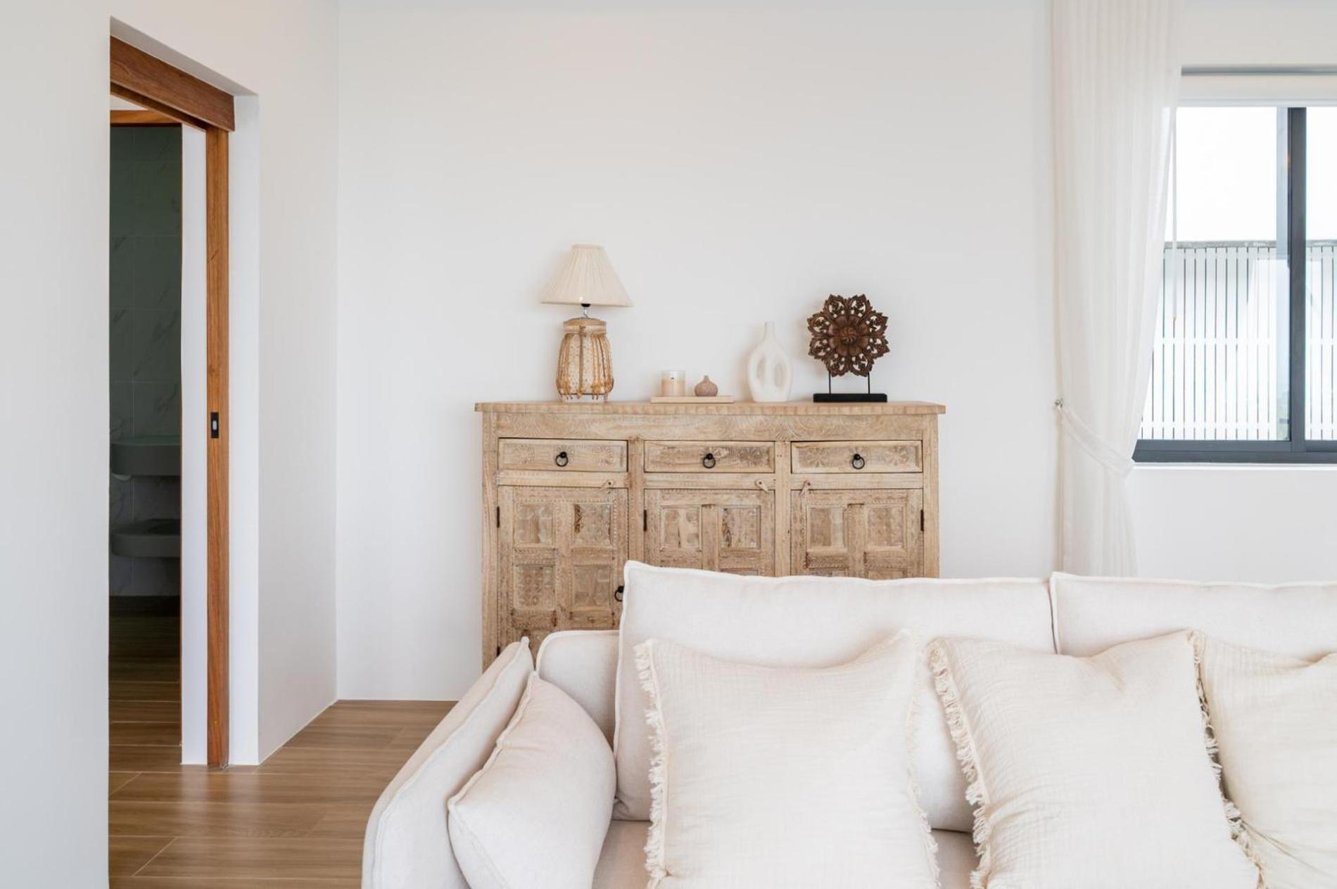 Brand New 3 Bed Sea View - Kbr31