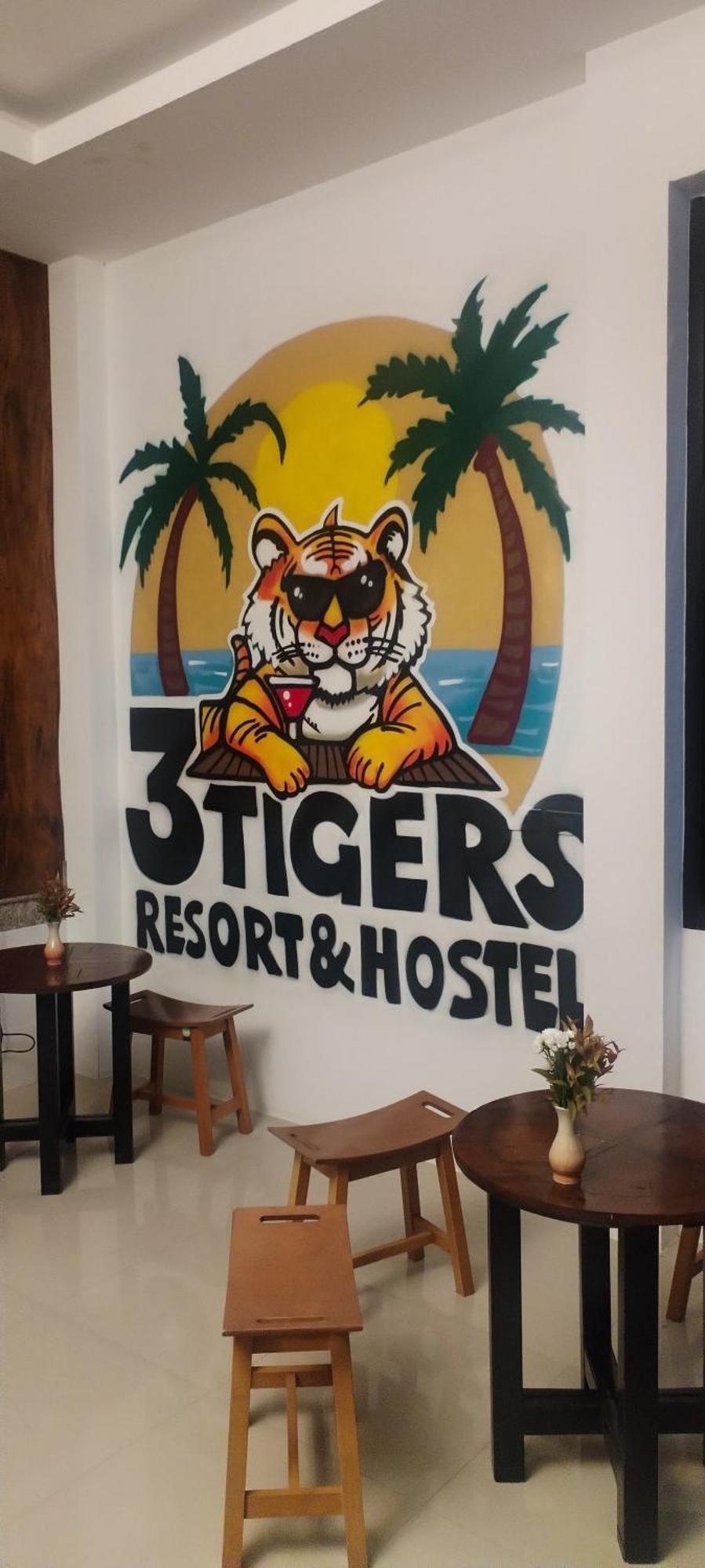 3 Tigers & 2*