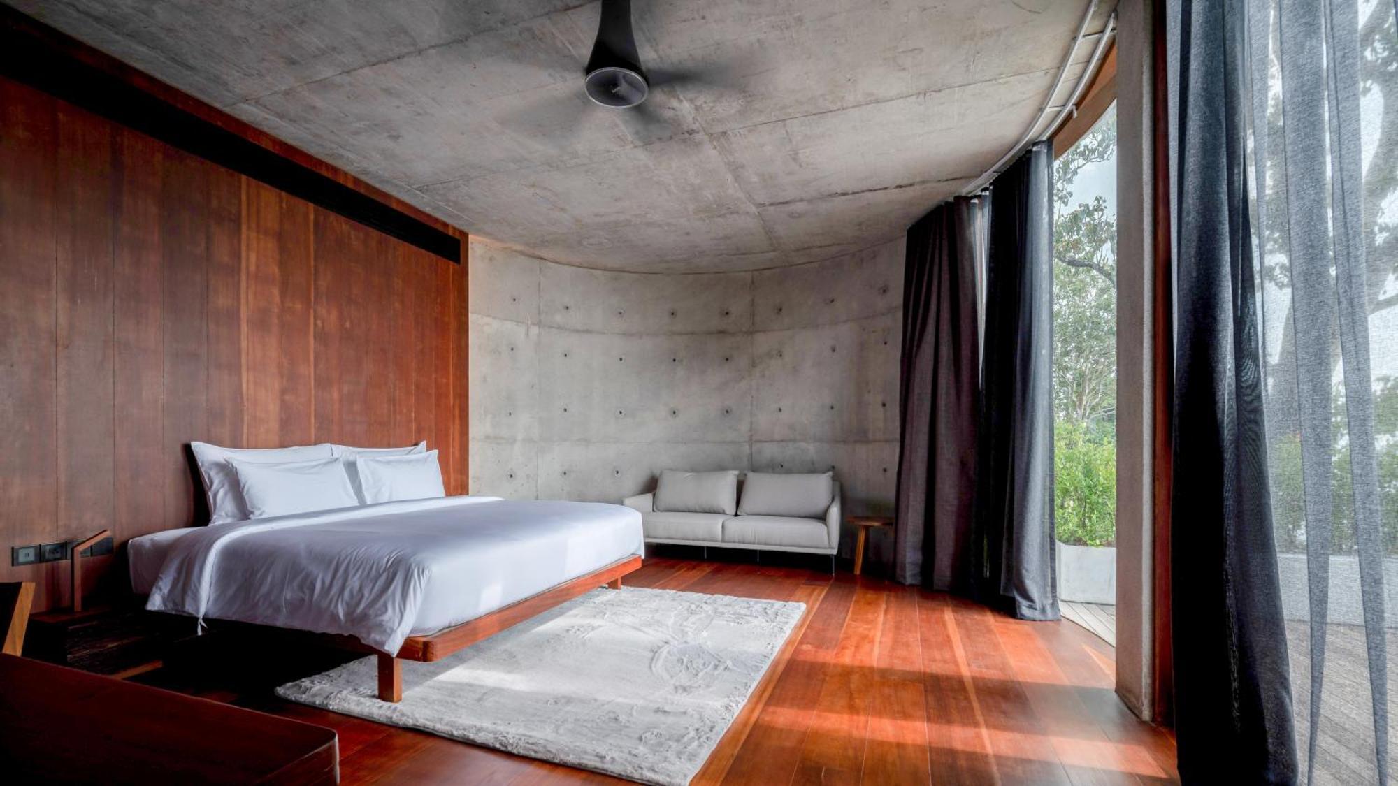 Vows Beachfront Hotel 3*