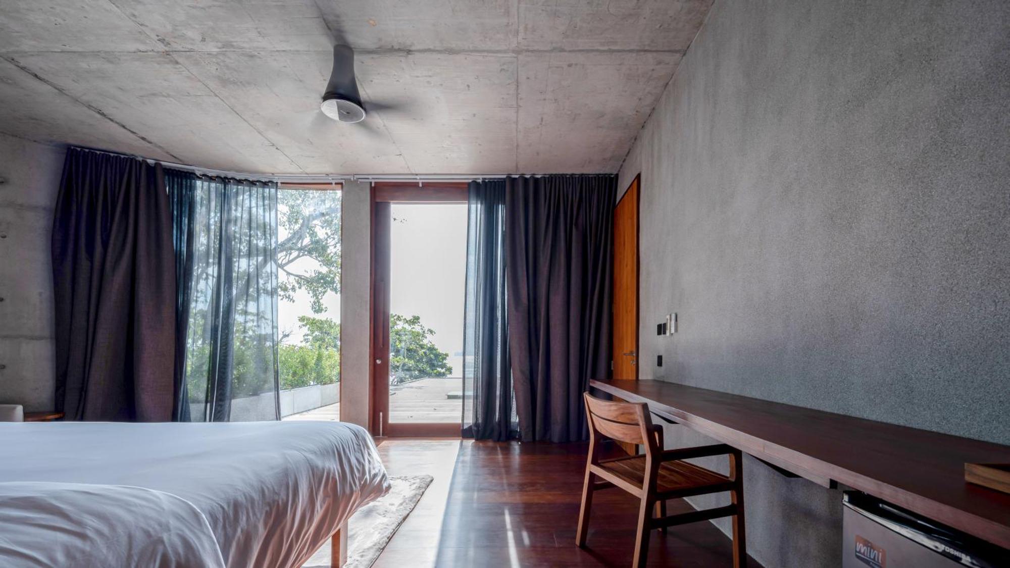 Vows Beachfront 3* Ban Bang Po