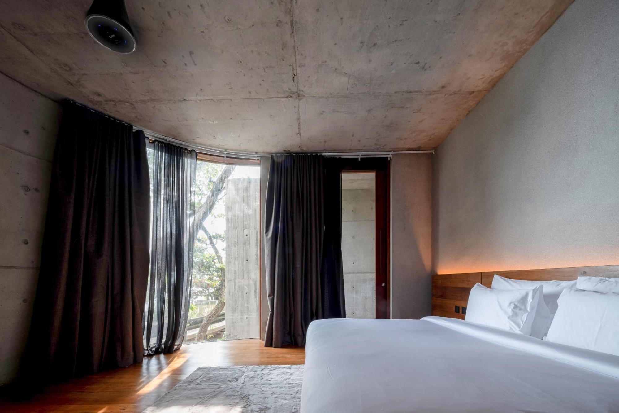 Vows Beachfront 3* Ban Bang Po