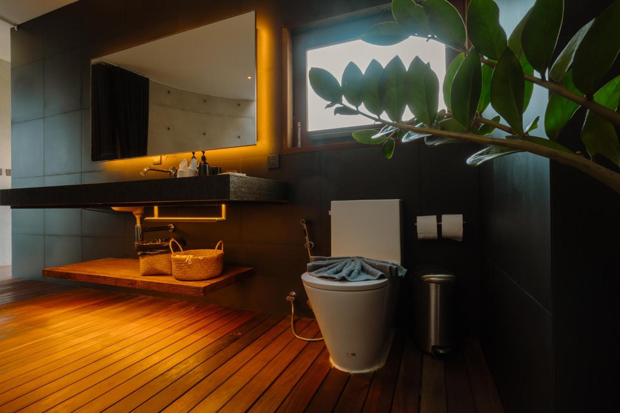 Hotel Vows Beachfront