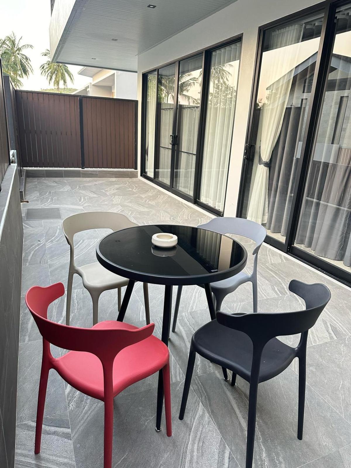 Apartment Venue *