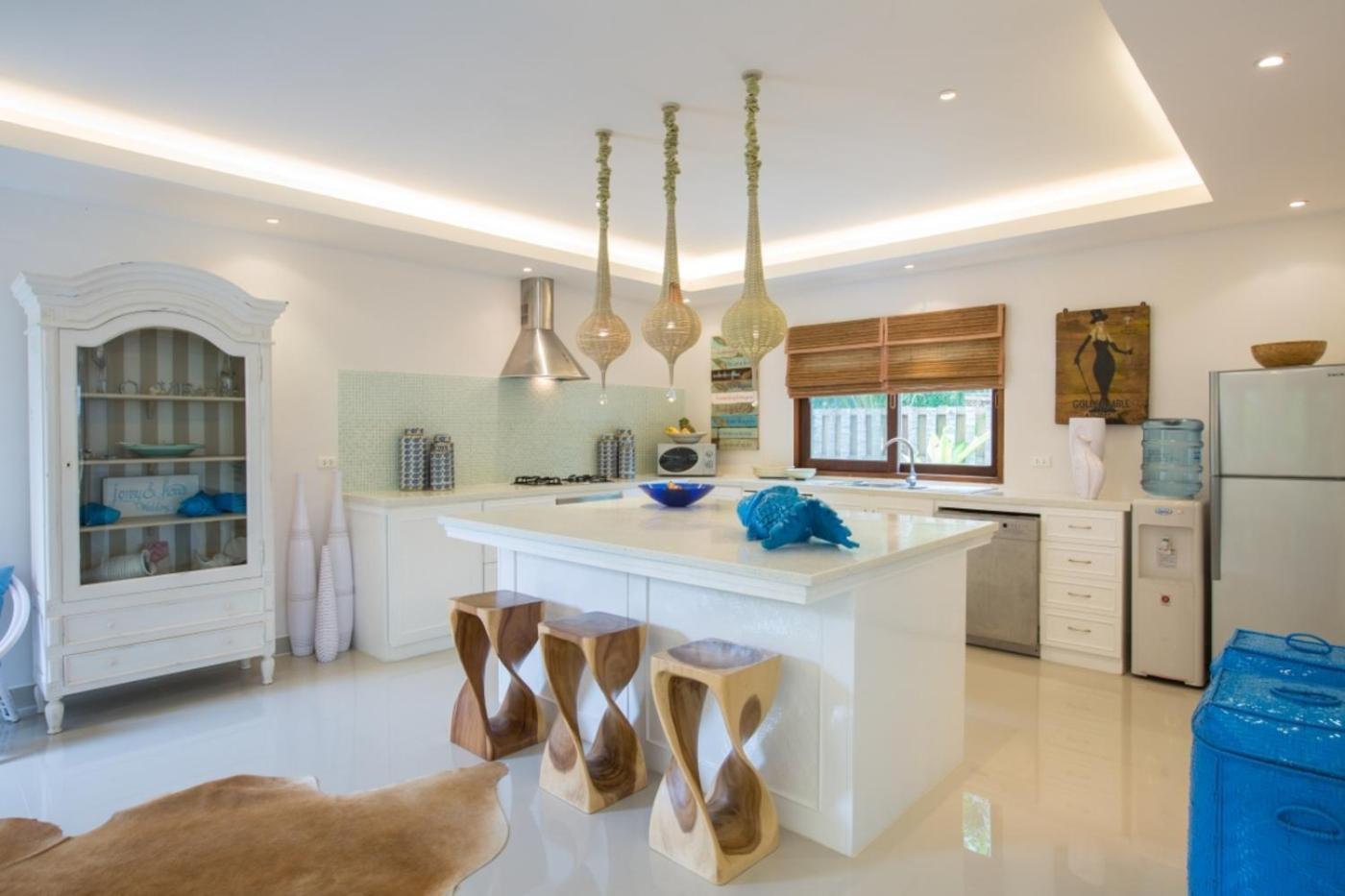Baan Fah Sai 4br Private Pool & Walk To Villa *