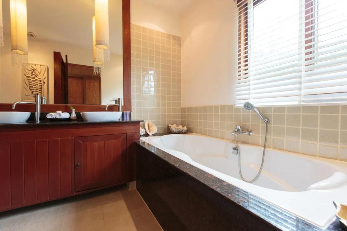 Villa Baan Fah Sai 4br Private Pool & Walk To *