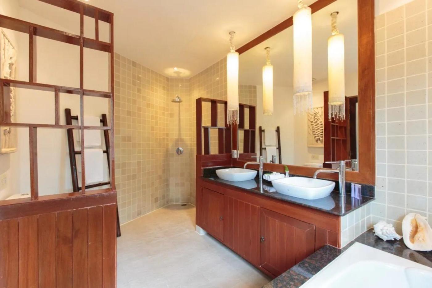 Baan Fah Sai 4br Private Pool & Walk To Villa Laem Set Beach