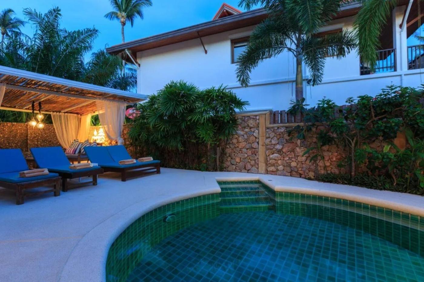 Baan Fah Sai 4br Private Pool & Walk To Villa *