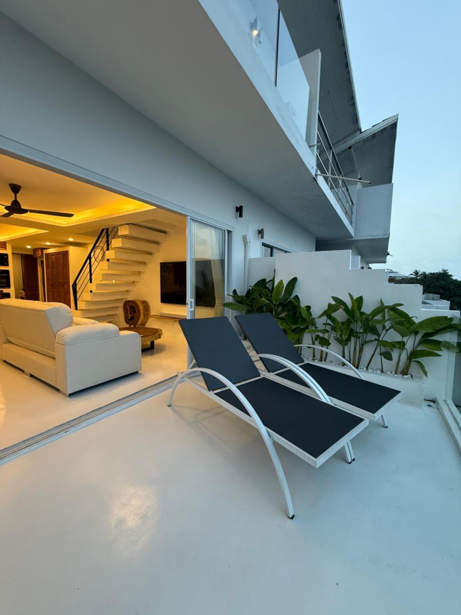 Elvis Minimum 3 Nights Close Until June! Amphoe Koksamui