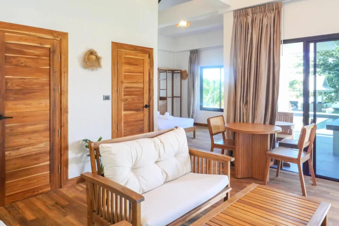 Danisam Estate 4br Sunset Front & Pool Thong Son Beach