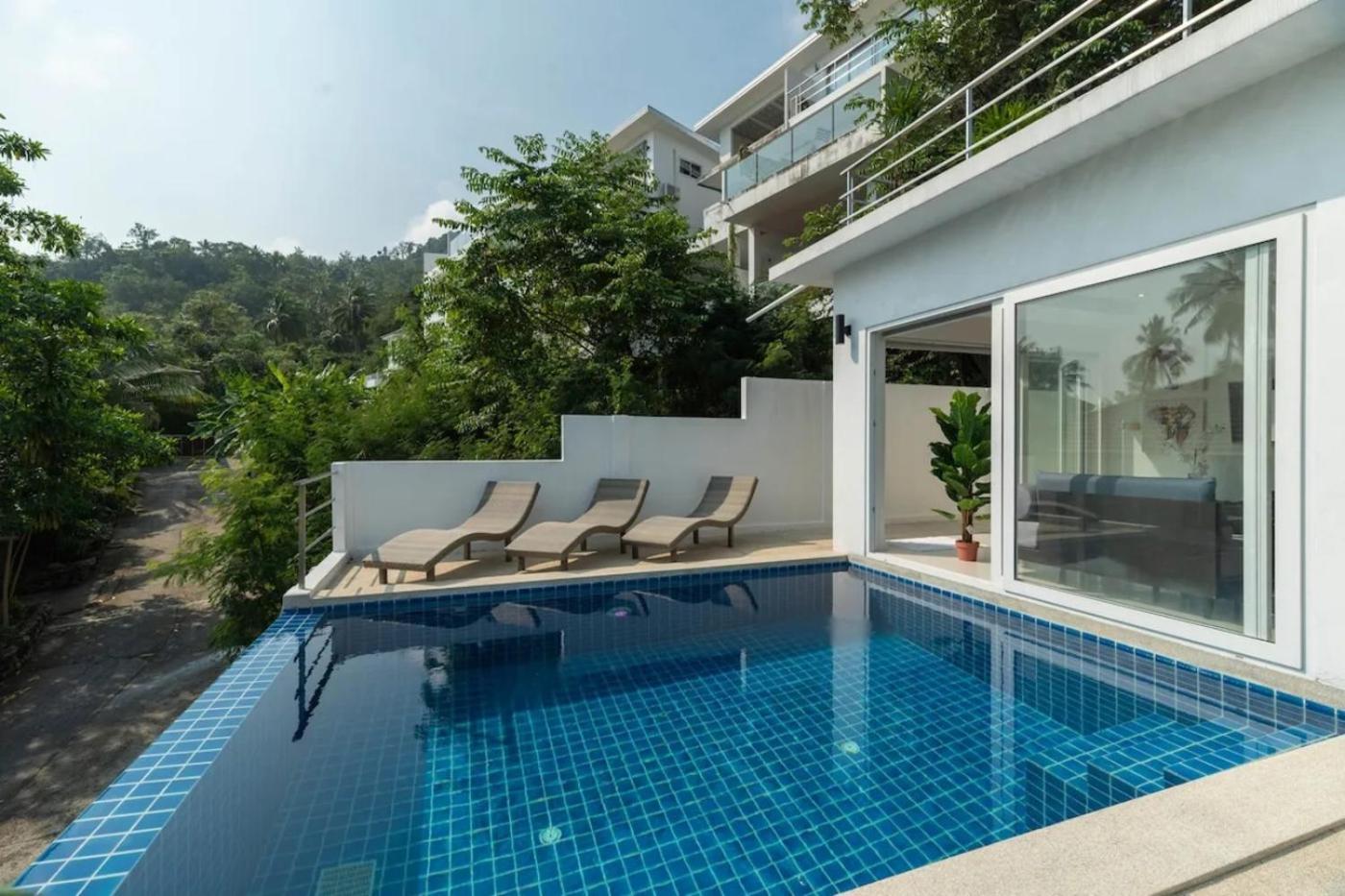 Baan Iris 2br - Private Pool & Sunrise Deck Villa *
