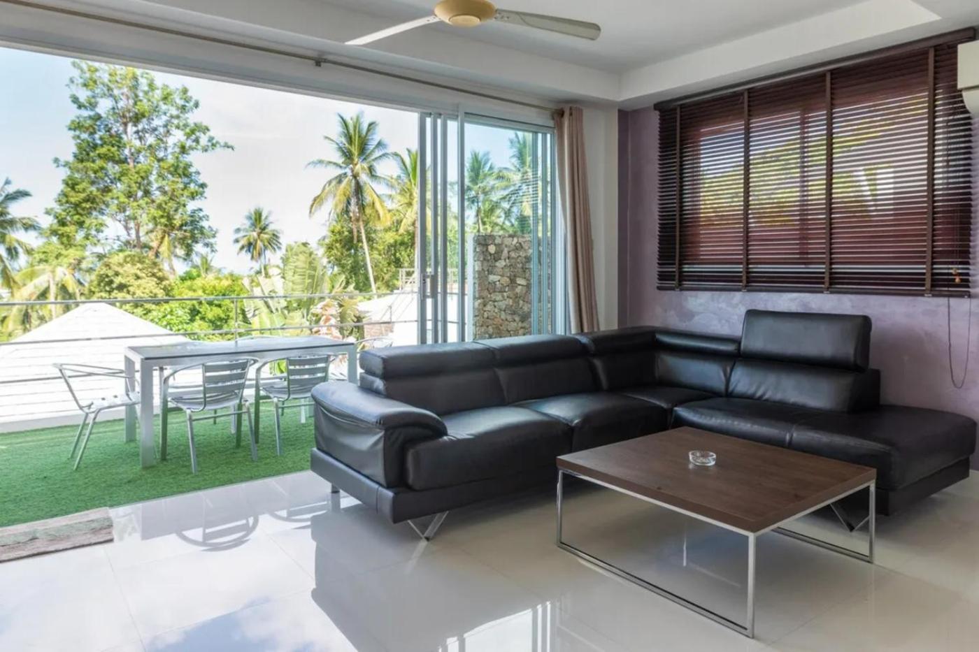 Cosy Flat 2 Bedroom - M2 Sea View & Shared Pool *