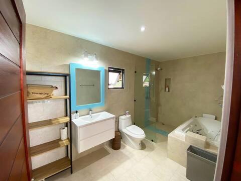 Chaweng Modern - Private Pool 3bd Private Pool Villa Ban Ko Khwan