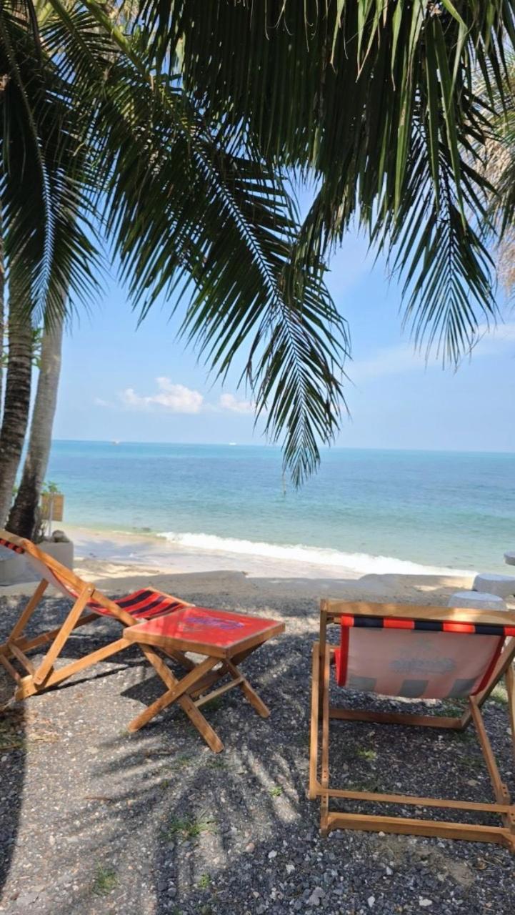 Seaside Bangpor - A Beachside Retreat Holiday home Koh Samui