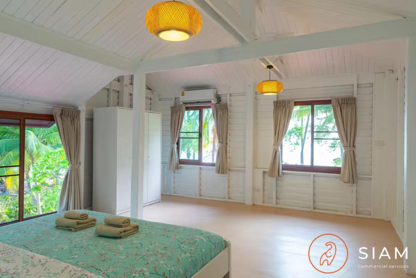 The Wooden House 3br - Sunset Garden Villa