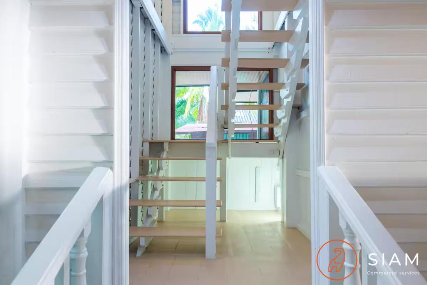 The Wooden House 3br - Sunset Garden Villa *