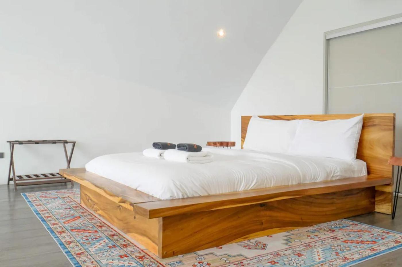 Phra Chan 2br - Infinity Pool & Sea View *