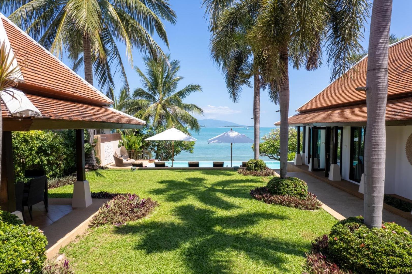 Vila Bacaya Beachfront *