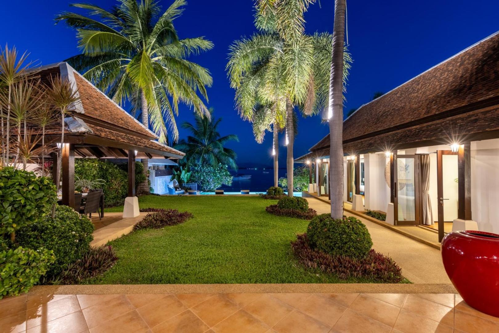 Vila Bacaya Beachfront Pantai Bangrak
