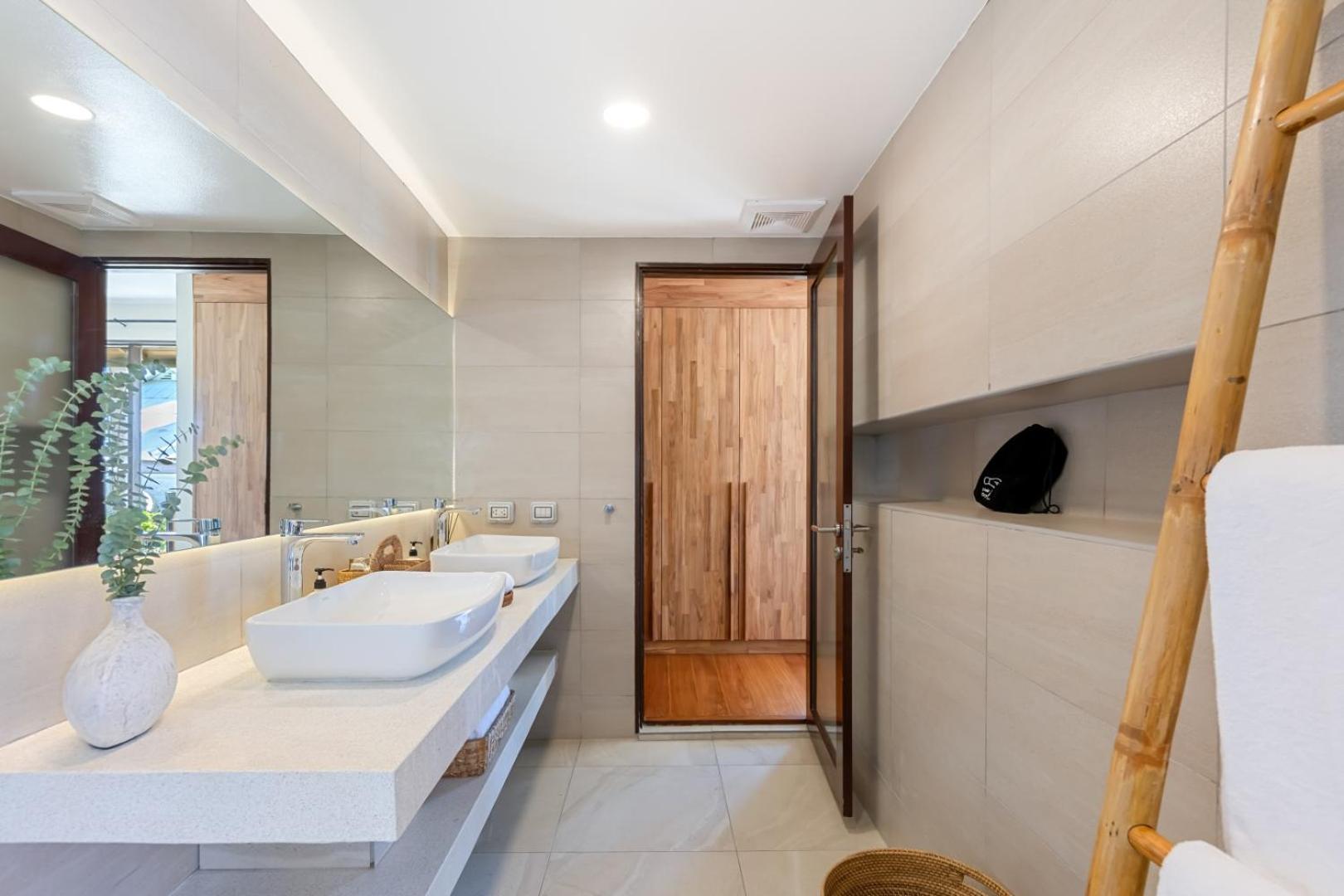 Bacaya Beachfront Pantai Bangrak