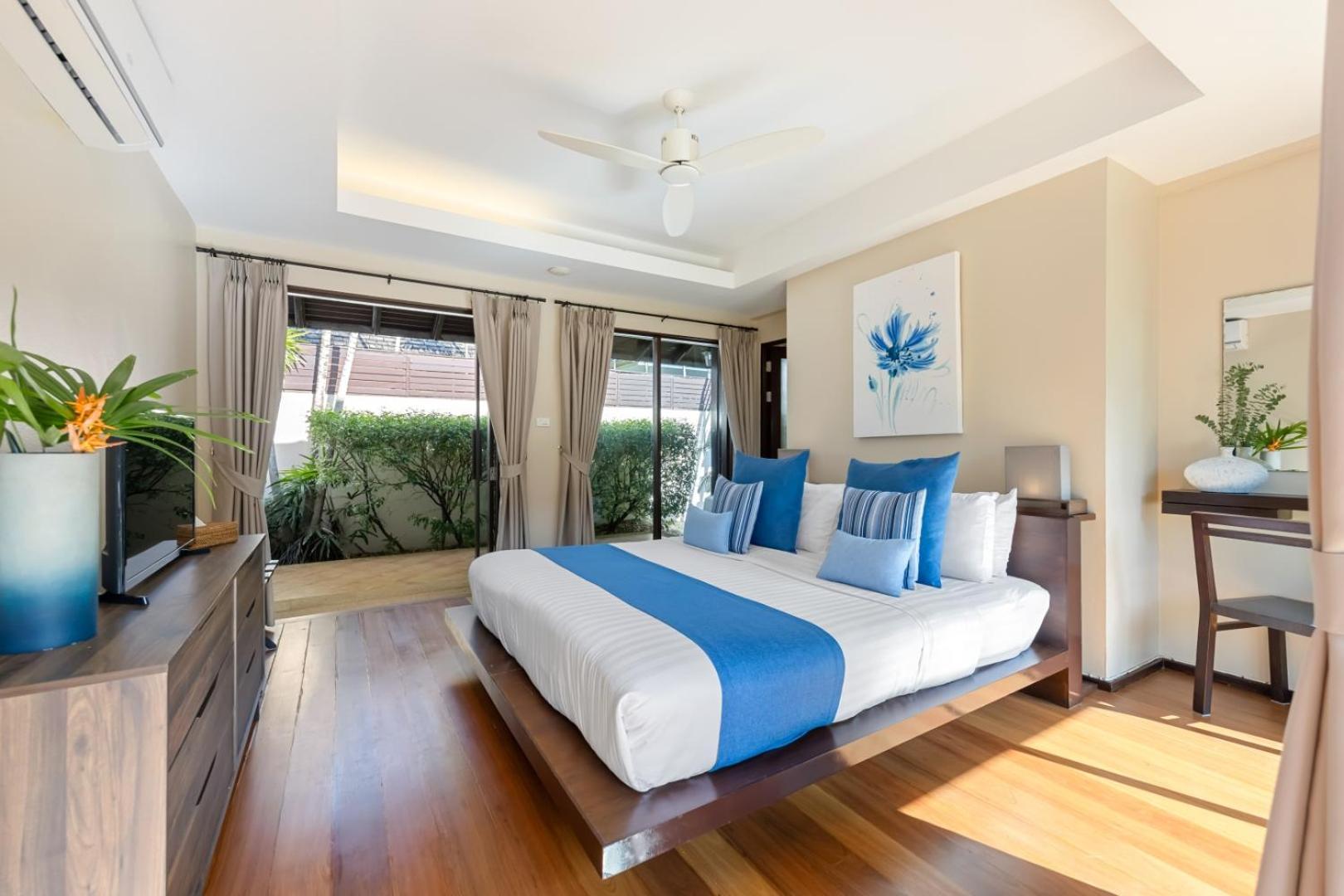 Bacaya Beachfront Vila Pantai Bangrak