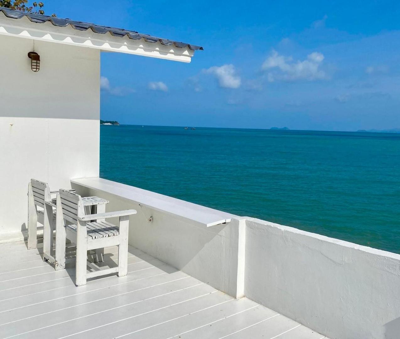 Peaceful Hideaway With Stunning View Access