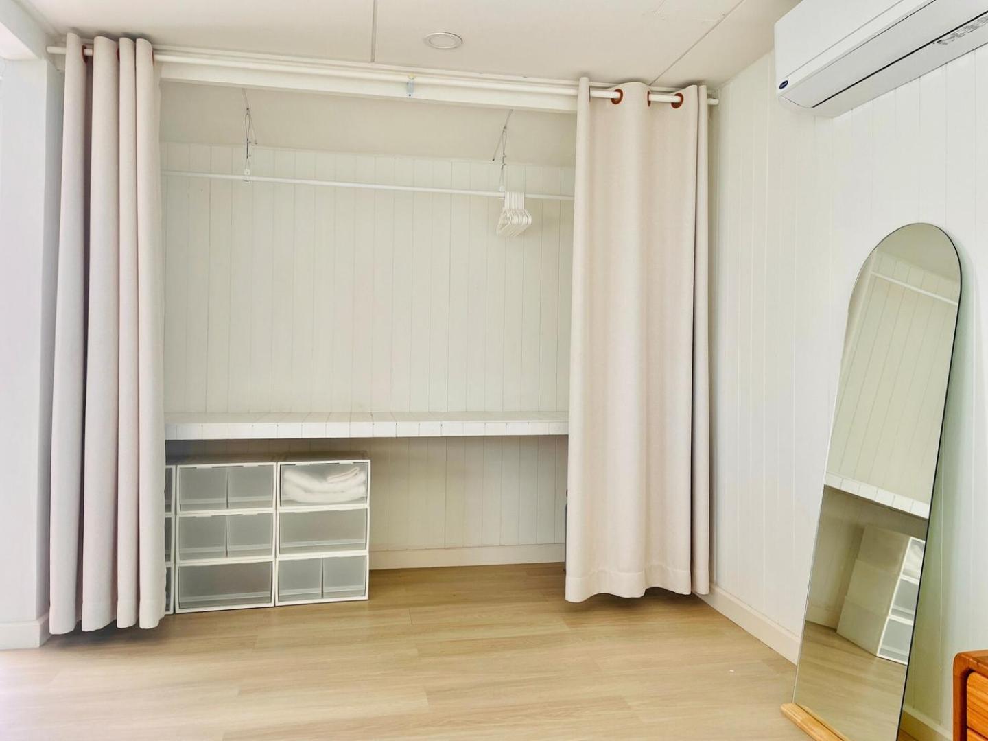 Peaceful Hideaway With Stunning View Access Apartment *