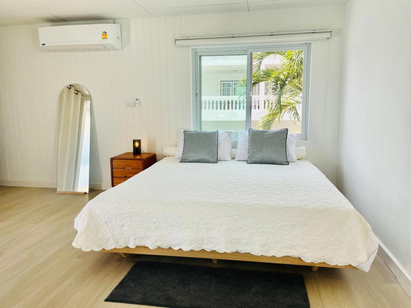 Apartment Peaceful Hideaway With Stunning View Access