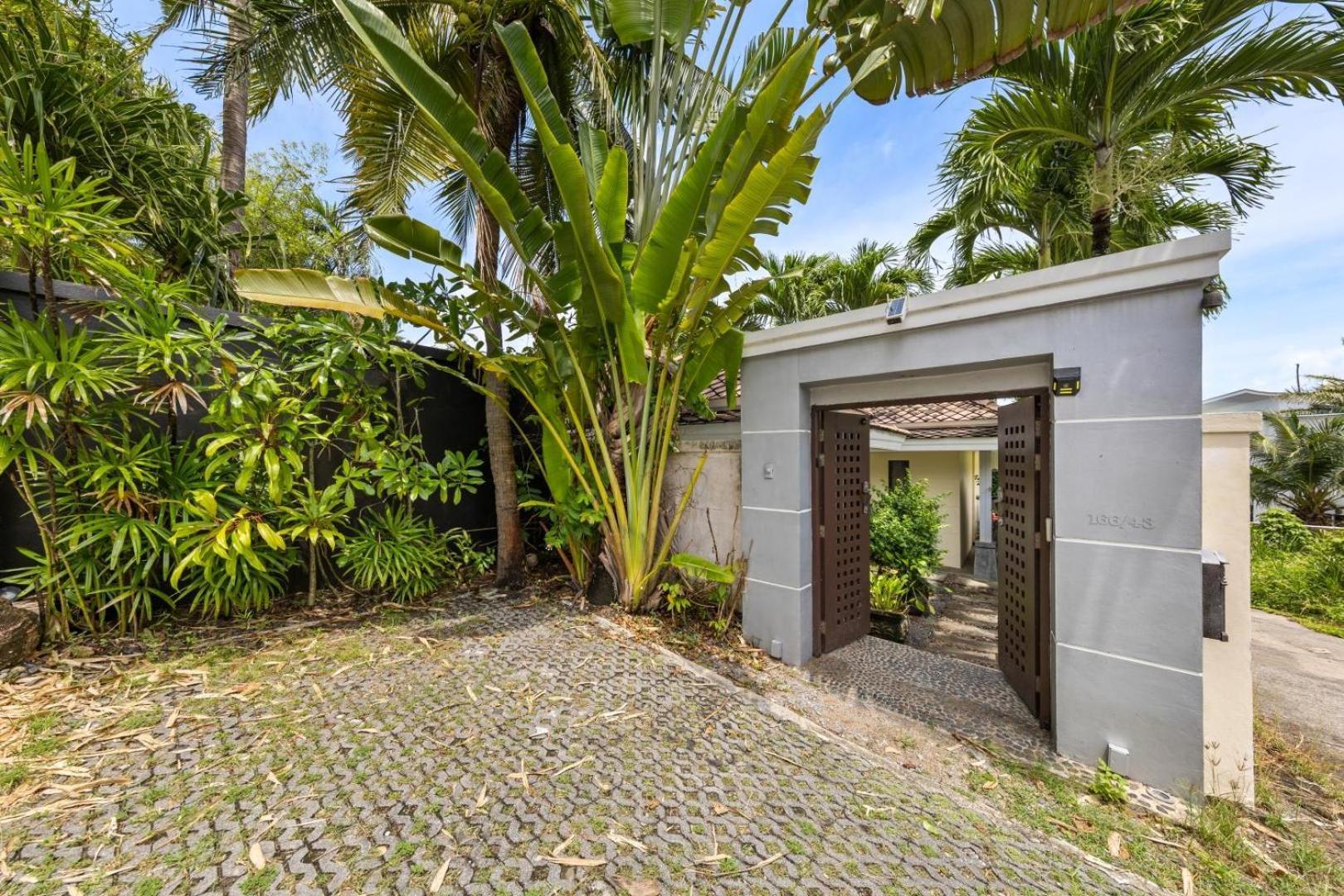 Balinese Style 2 Bedrooms Close To Fisherman - Kbr33