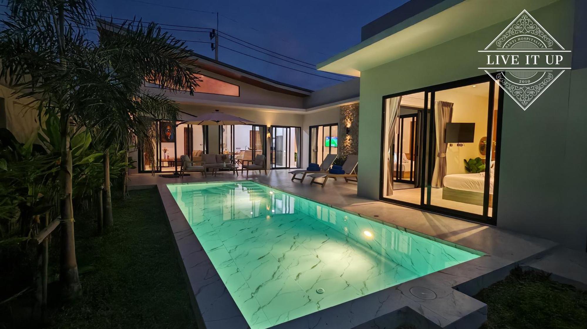 Santi Greenwood Villa